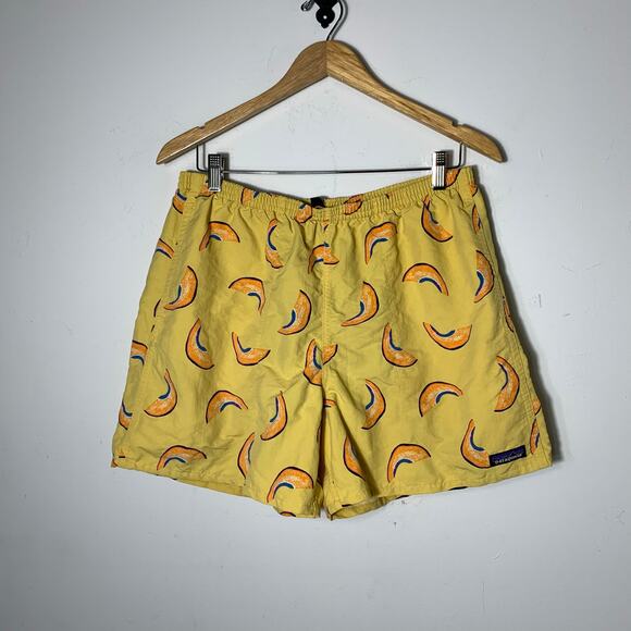 Mens Patagonia Baggies Yellow Patterned 5” Inseam Size L EUC! - Picture 1 of 2